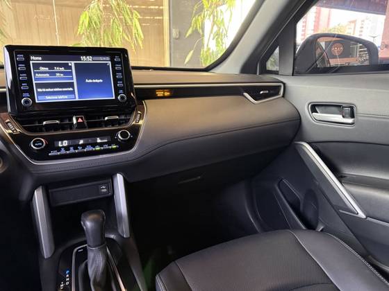 TOYOTA COROLLA CROSS 2.0 VVT-IE FLEX XRE DIRECT SHIFT